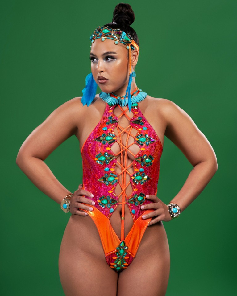 Vibrancia_Alternative Wear